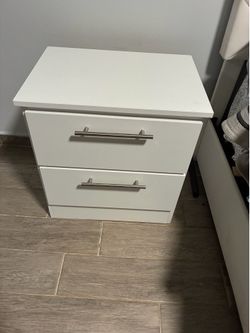 Chest/night stand