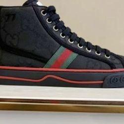 Gucci “Off The Grid” 1977 Tennis Shoe- Men’s Size 7