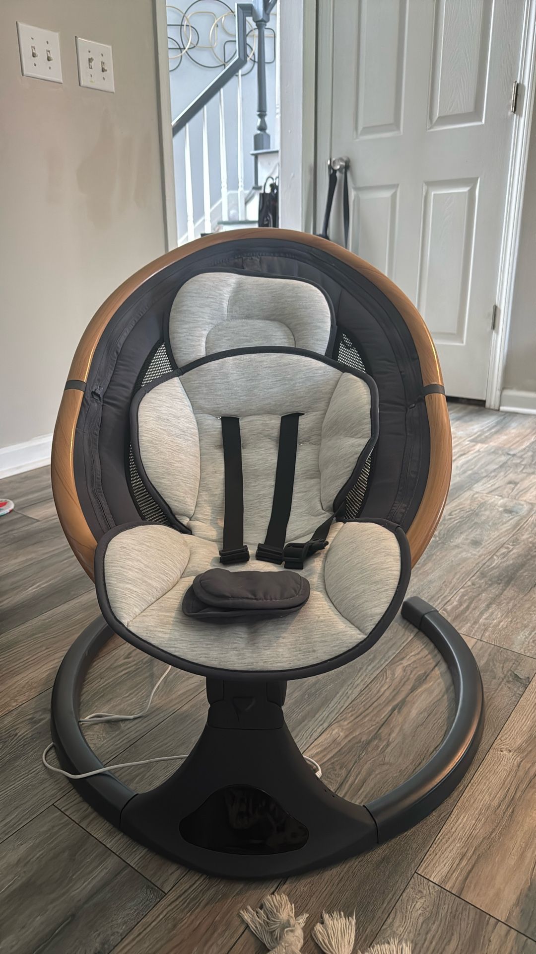 Luxury Electric Baby Swing – Like New Condition