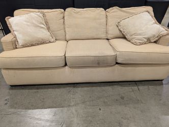 Neutral Fabric Flexsteel Three-Seater Sofa