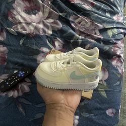 NIKE AIR FORCE 1- force 1 crater (td) size 7c