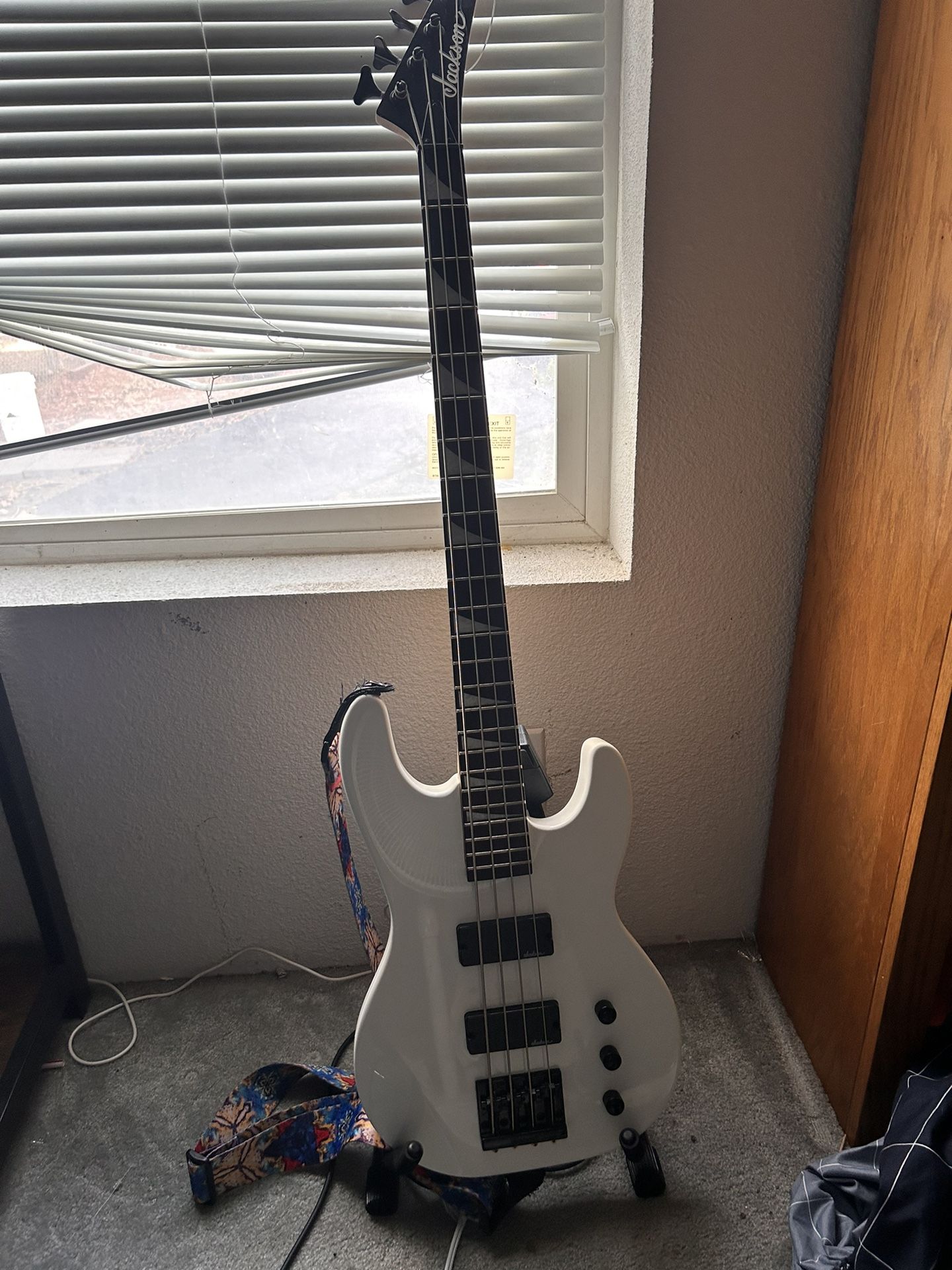 Jackson Bass Guitar With Amp 