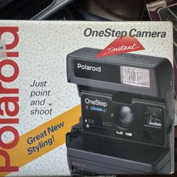 Classic Polaroid One Step Camera (IN BOX)