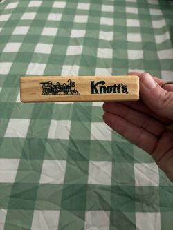 Knott’s Berry Farm train whistle keychain