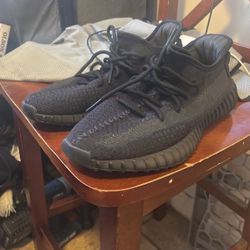 Yeezy Boost 350 Onyx 