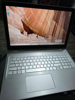 HP ENVY x360 m6 Convertible laptop has an Intel Core i5-5200U CPU at 2.20GHz. This device includes 8GB of DDR3 RAM and a 512GB storage drive. The unit