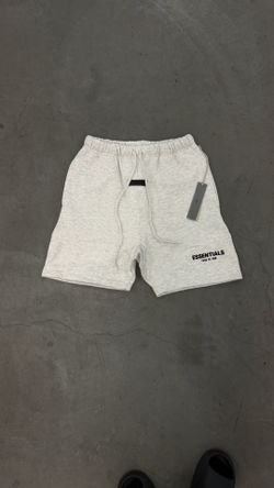 Essentials fear of god light oatmeal shorts