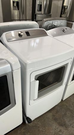 Whirlpool Electric Dryer – Sensor Dry, Large Capacity, Clean
