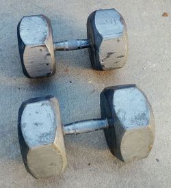 Pair of 100 lbs Metal Dumbells