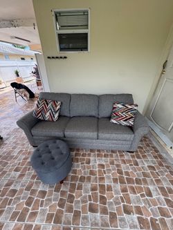 Sealy Gray Sleeper Sofa with Mattress & Ottomanj