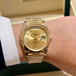 Authentic Rolex Ekanite Elegance Men's and Women's Gold Watch