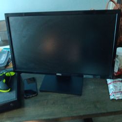 I'm Selling My Monitor
