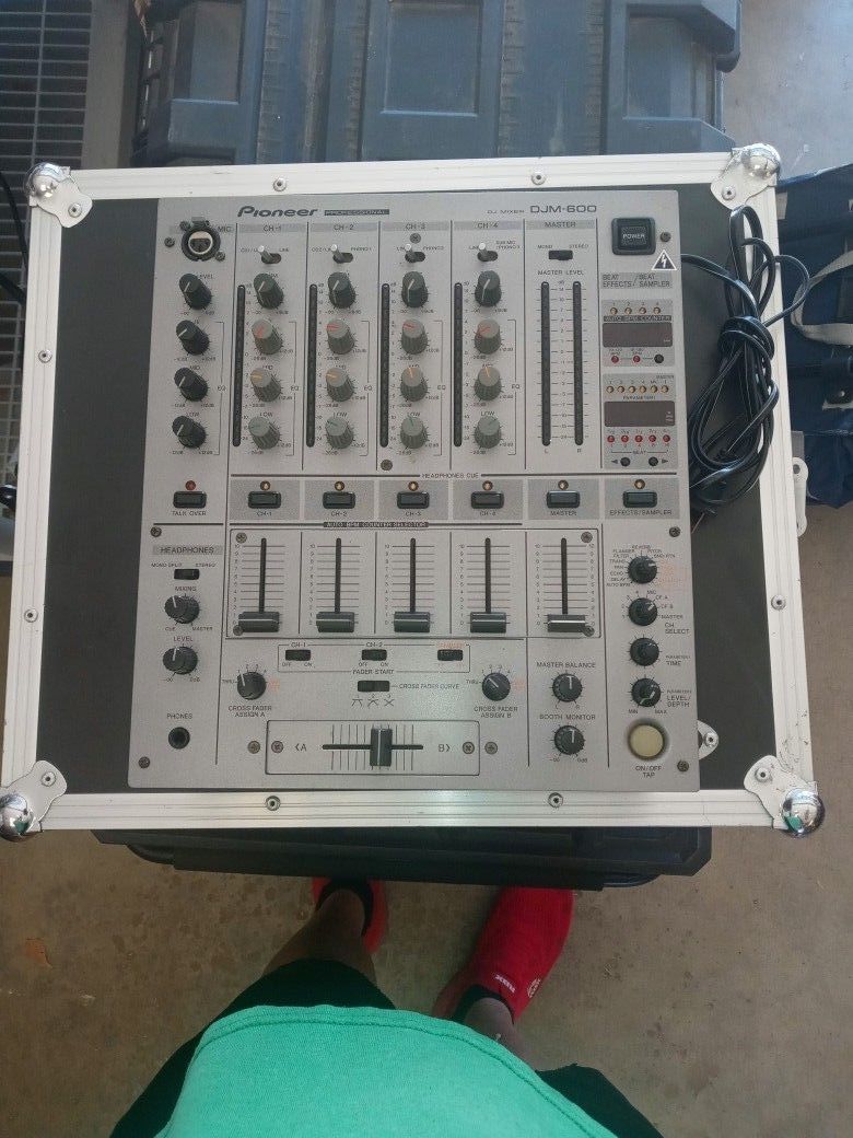 Pioneer DJM-600