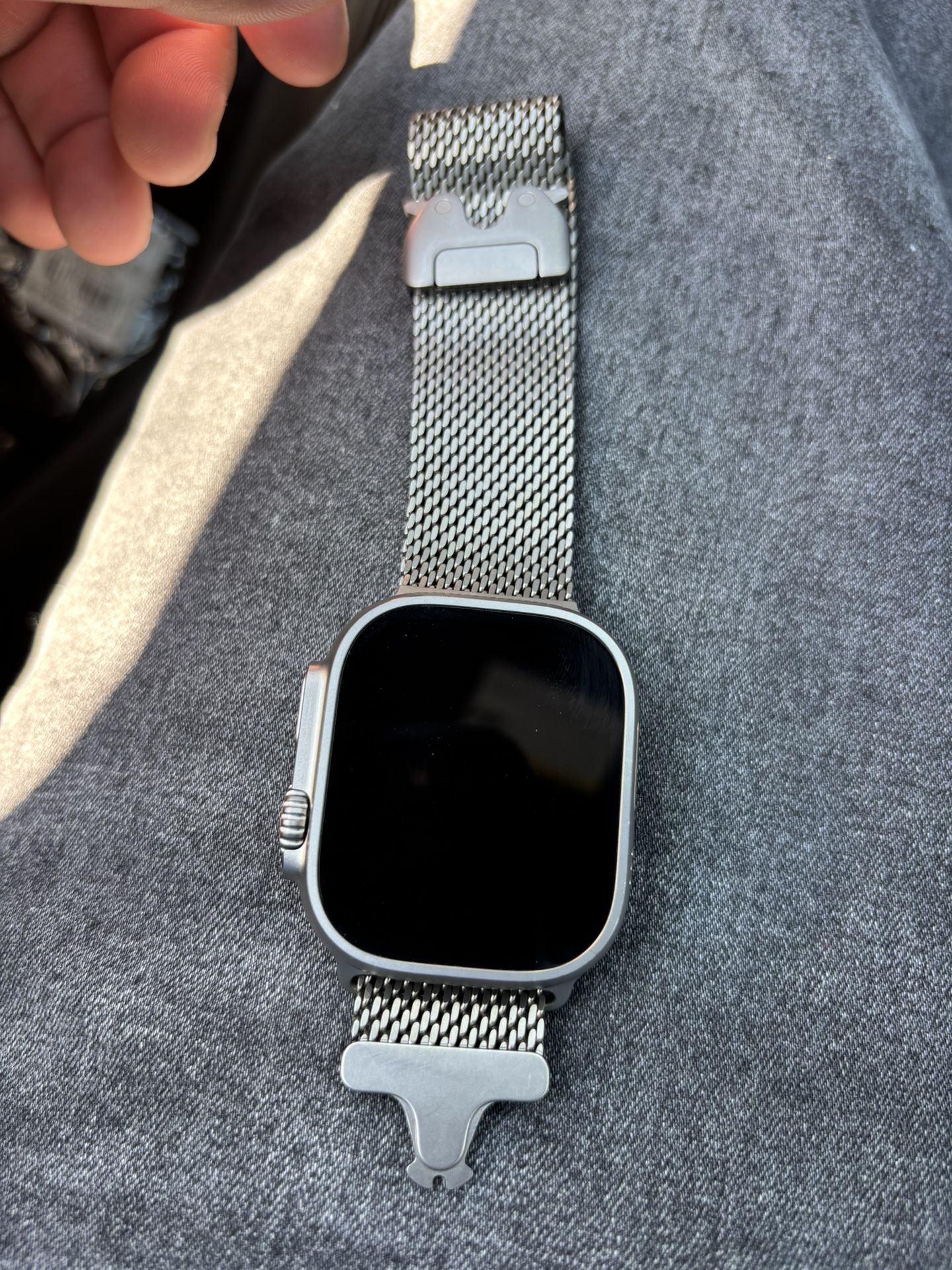 Apple Watch Ultra 2 Gps + Cellular Titanium Milanese Loop Large