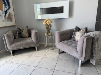 Accent Chairs