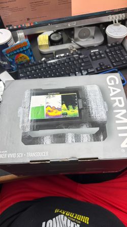 Garmin striker vivid 5cv + Transducer