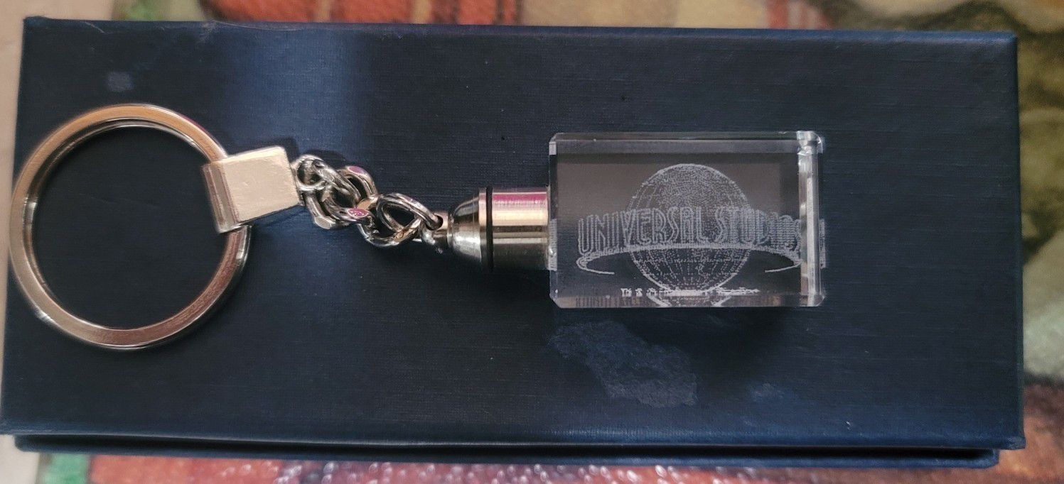 Vintage 1989 Universal Studios Orlando Light Up Crystal Key Chain NIB