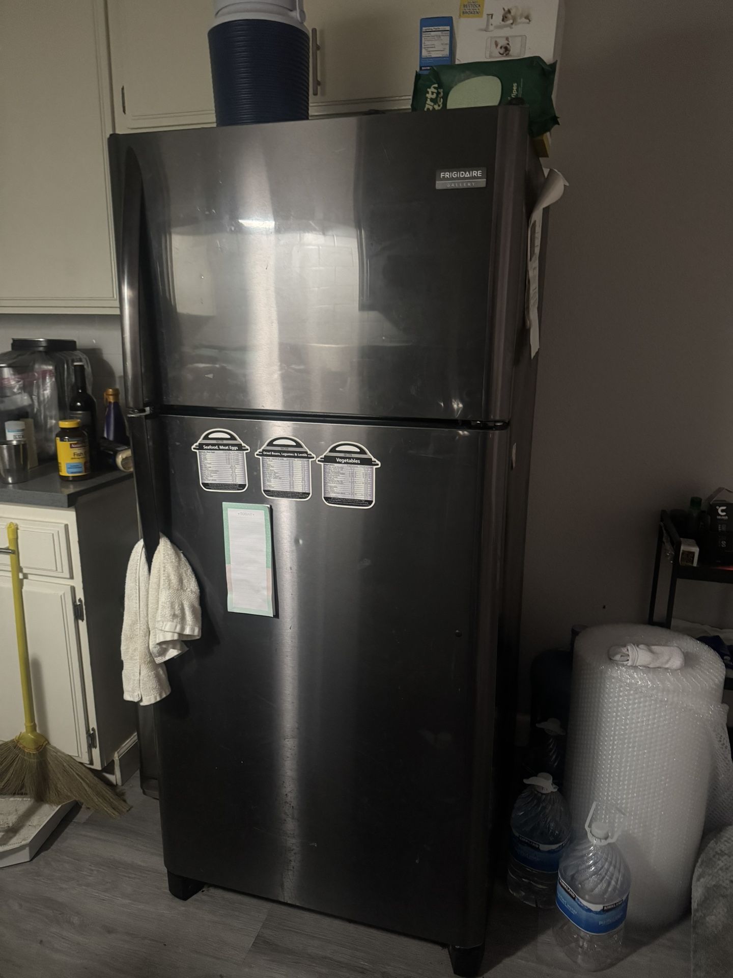 Frigidaire Fridge