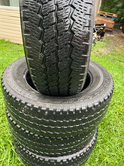 Set of LT 275/65/20