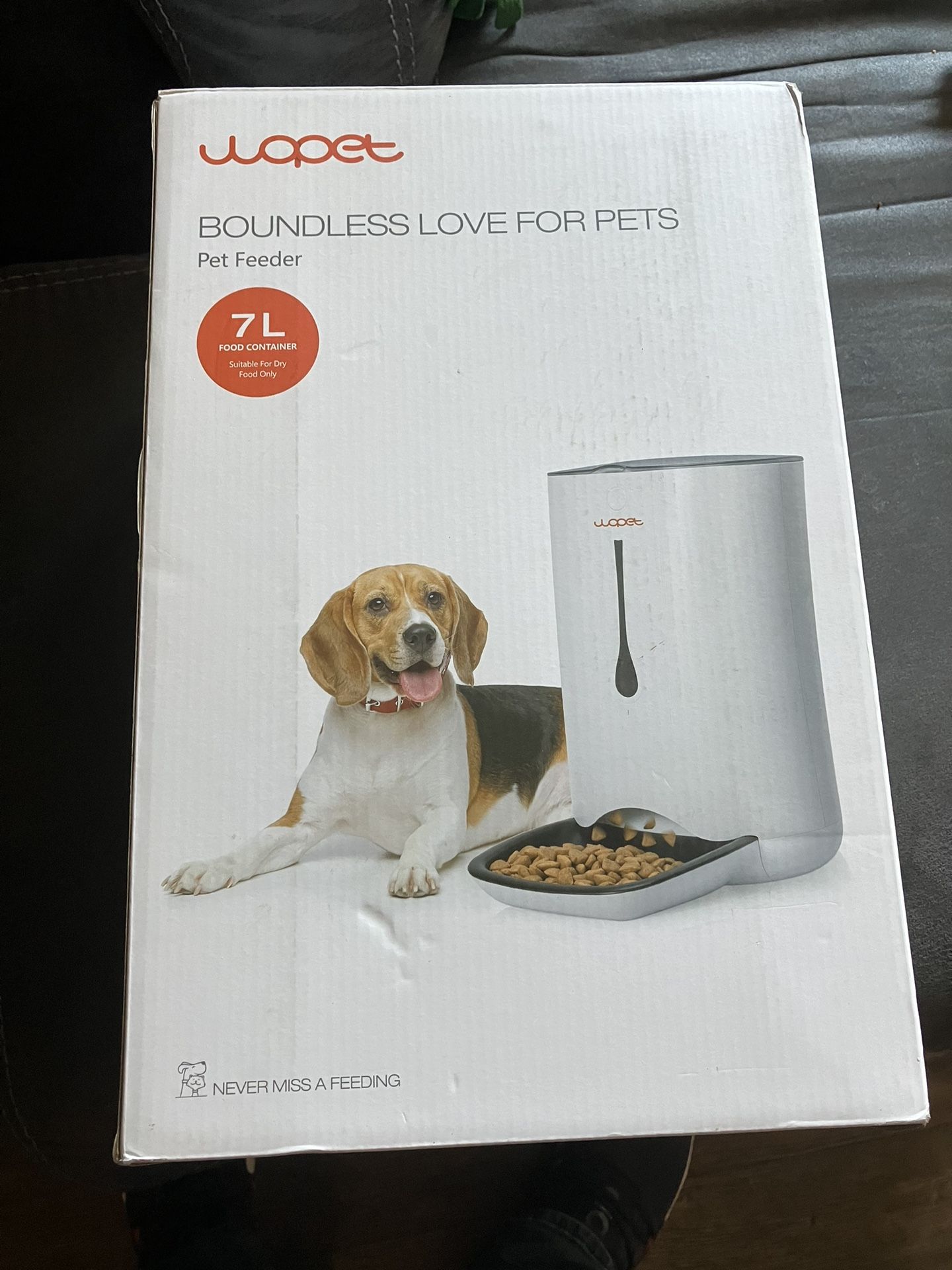 wopet feeder dog or cat Large container