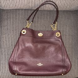 Coach leather purse ( burgandy)