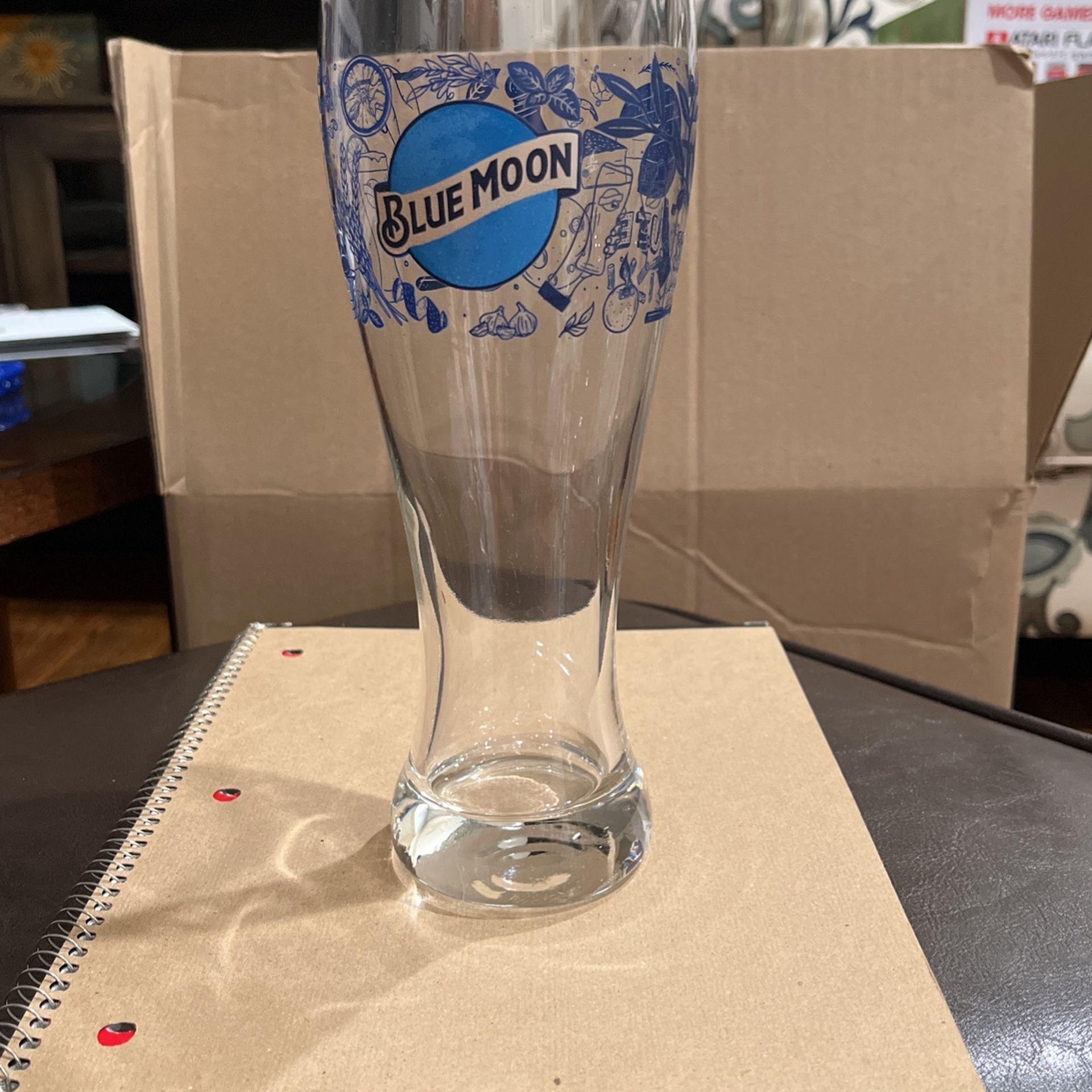 Blue Moon Beer Drinking Glasses 22 oz.