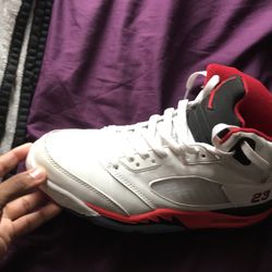 Fire red jordan 5s