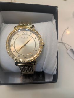 Women's guess watch