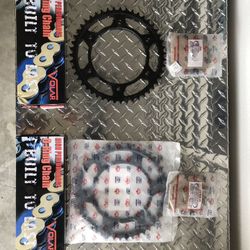 Set of New Sprockets and Chain