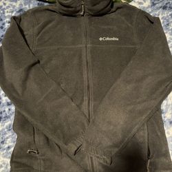 Columbia  Sweater 