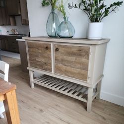 Buffet Table