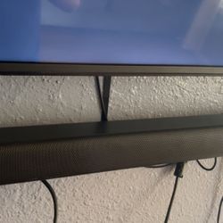 75” Hisense Tv And Sound Bar 