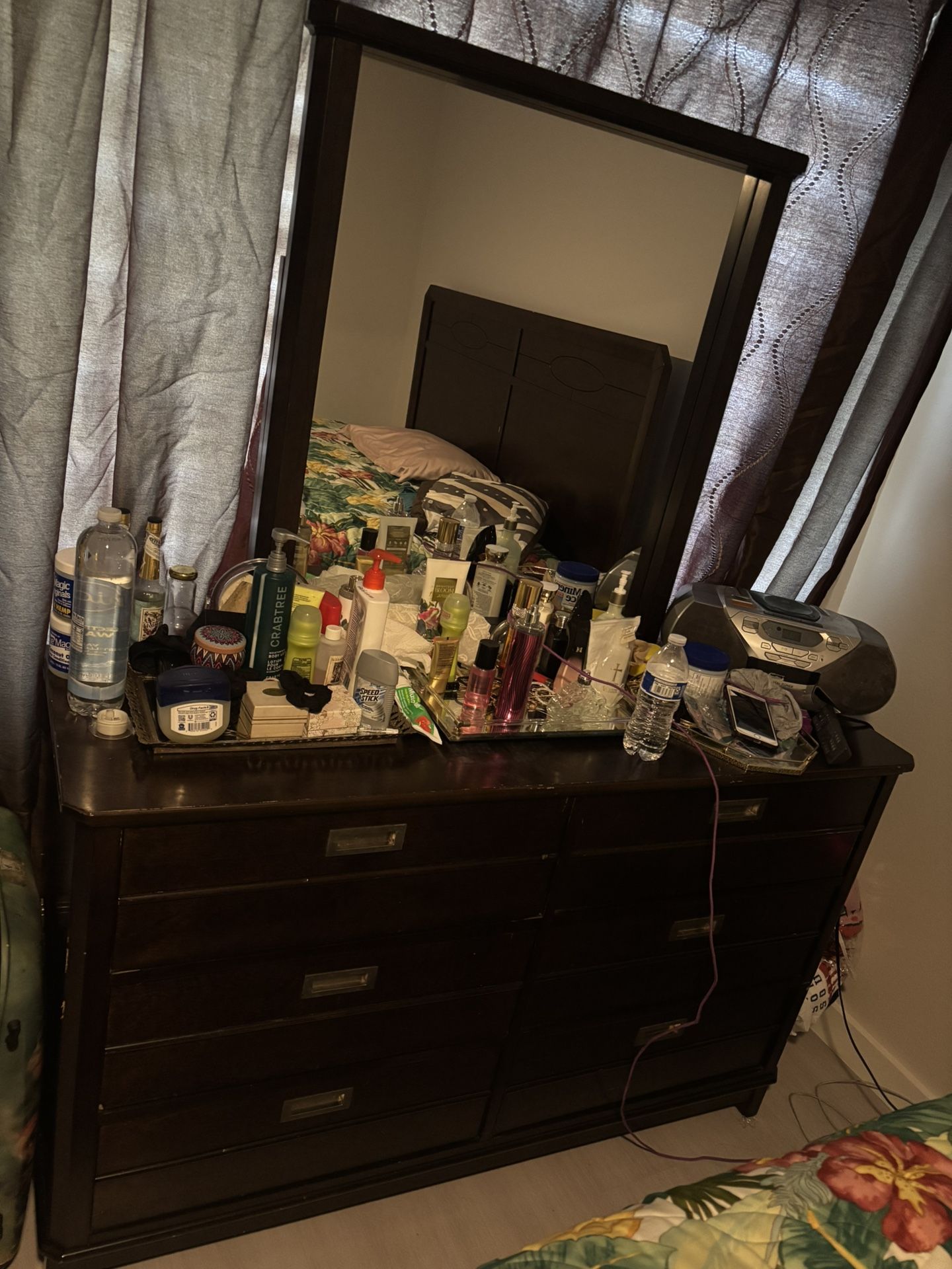 California King Size Bed Frame & Dresser/mirror
