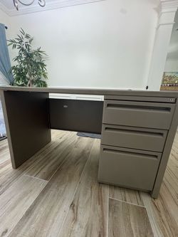 Office Desk For Sale!