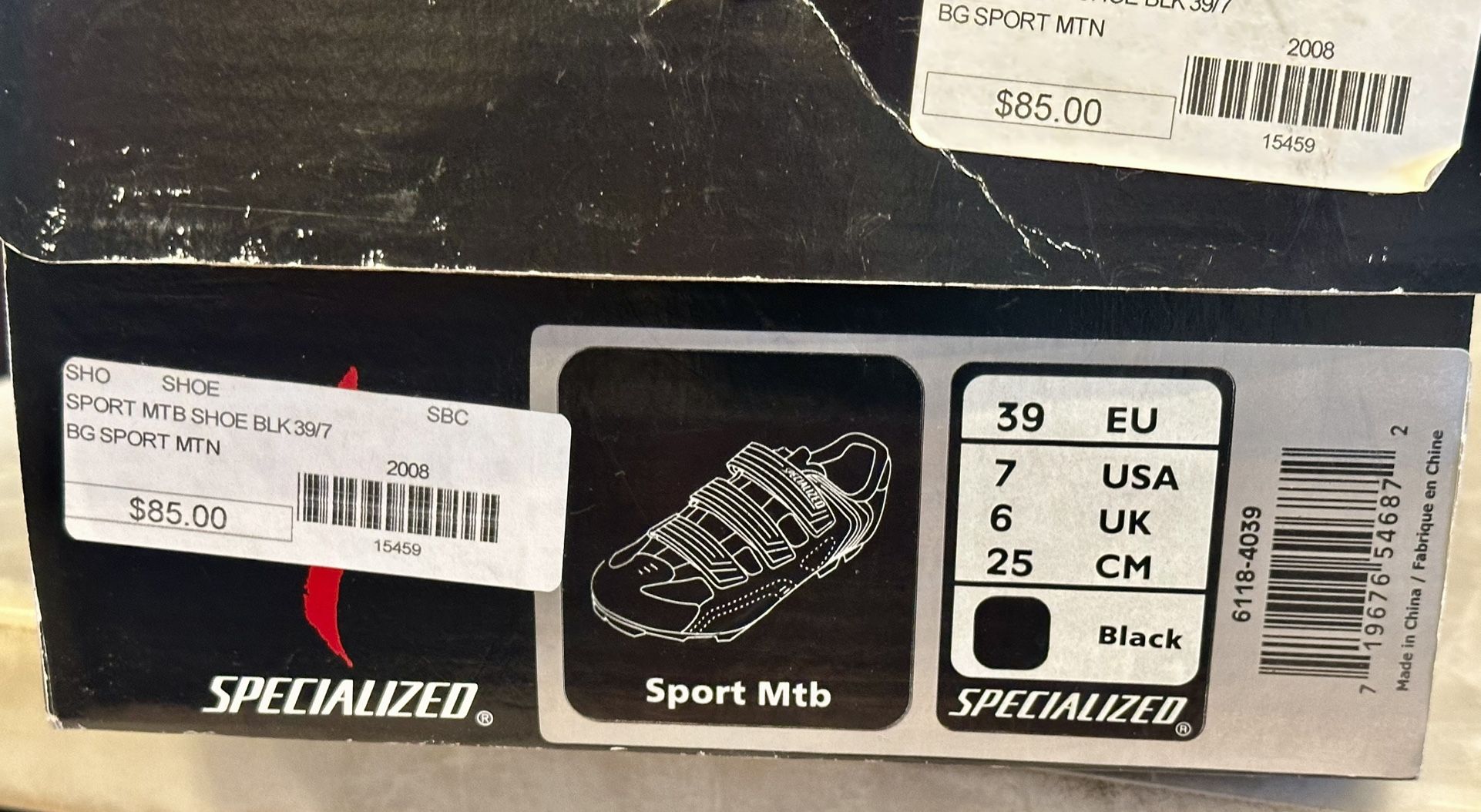 Specialized cycling shoes