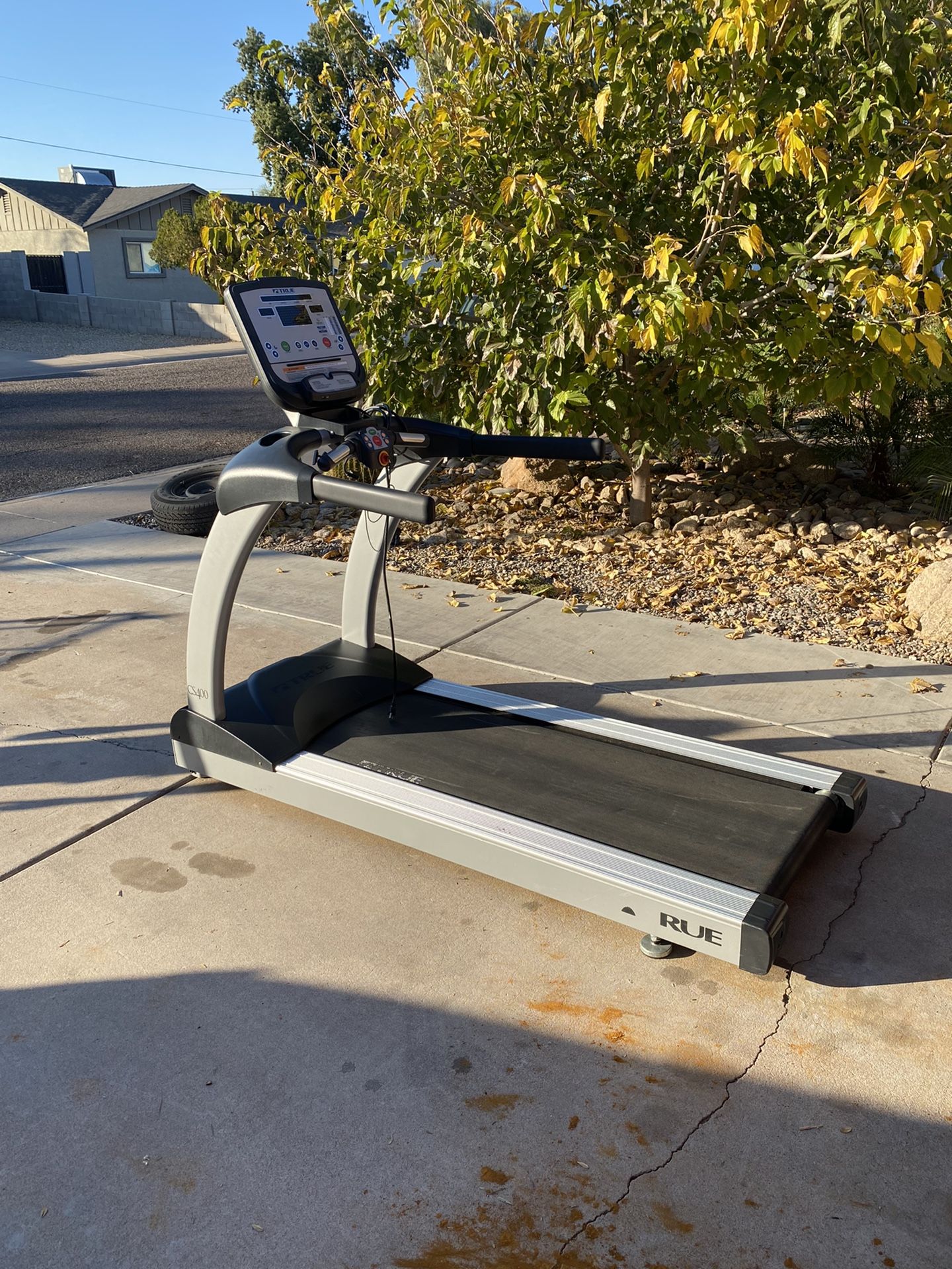 TRUE Fitness CS400 Treadmill
