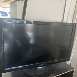 Vizio  TV 32 Inches 