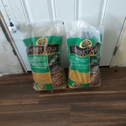 Forest floor bedding