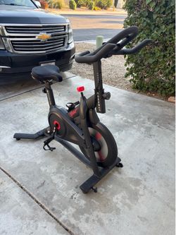 Echelon Connect Sport Spin Bike / Exercise Bike – Excellent Condition