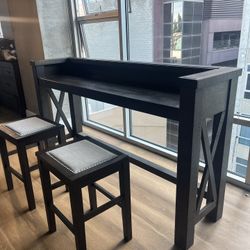 Luxury Bar Table & 2 Stools