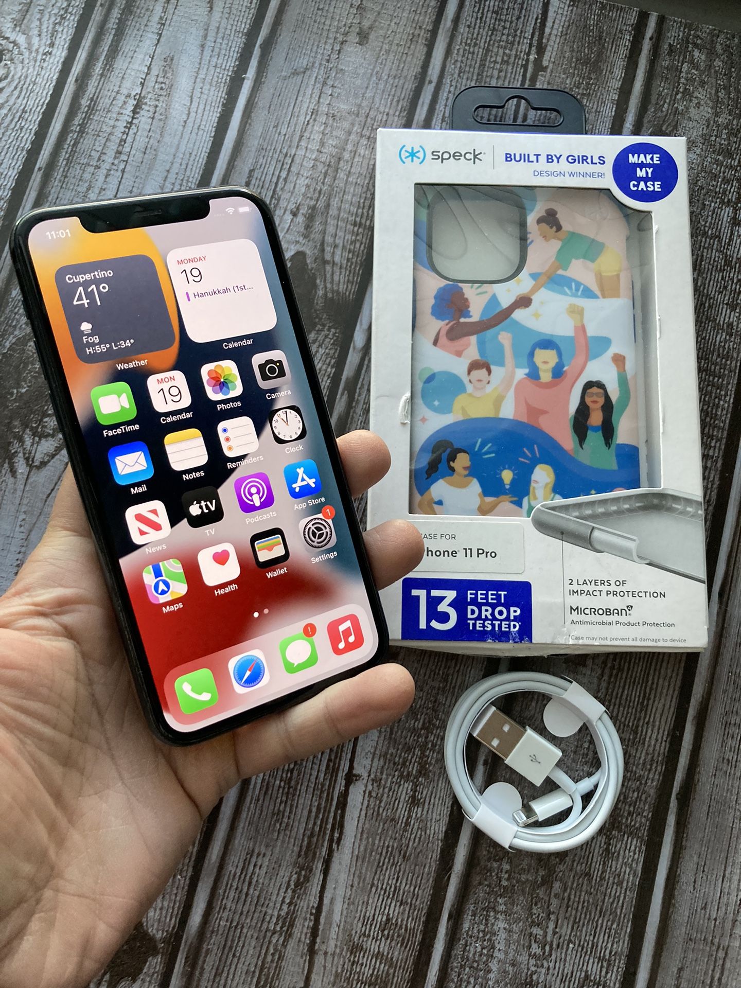 11 Box Iphone 11 Does Not Come With Charger Apple IPhone 11 Review