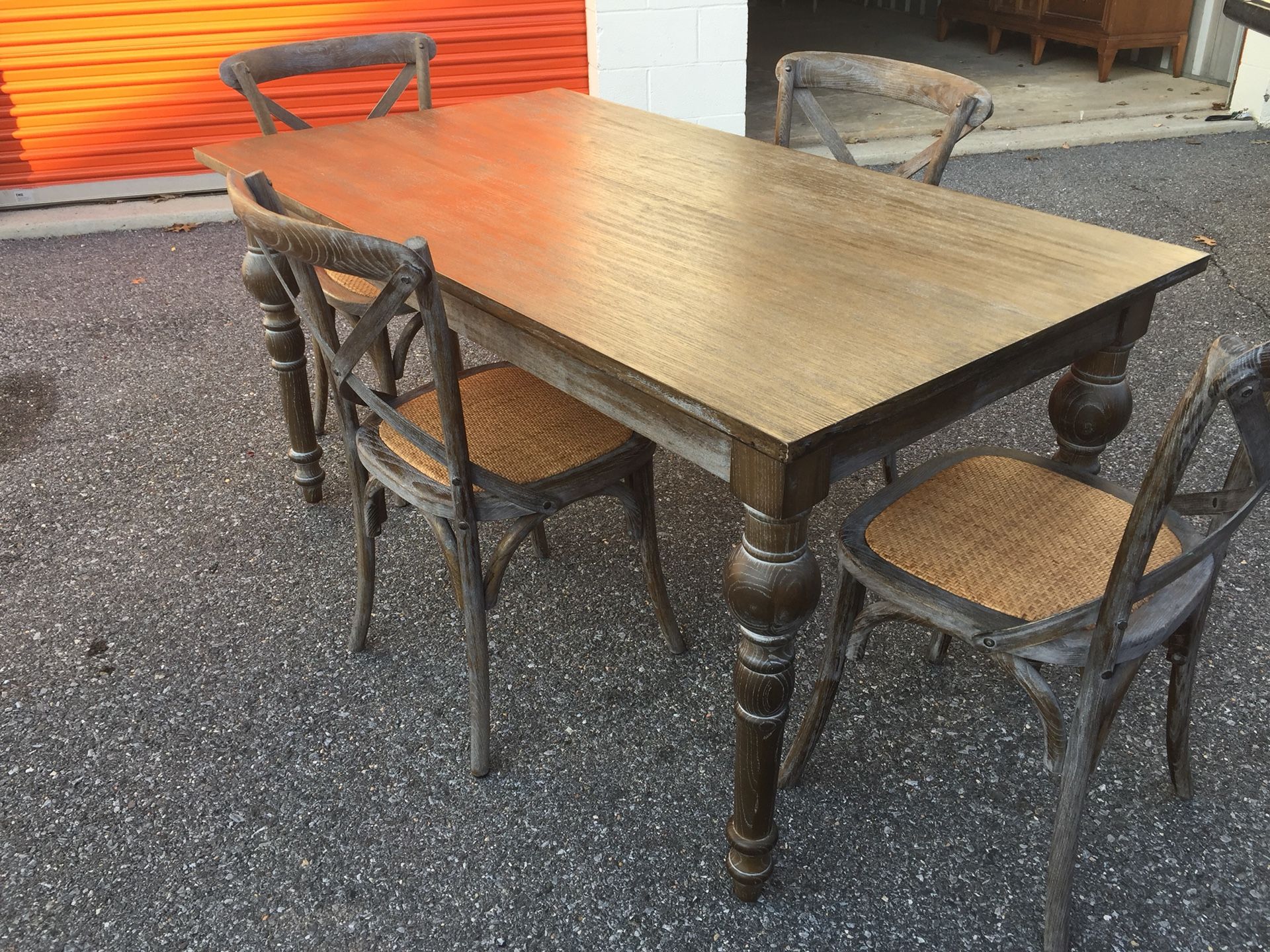 Dinning table plus 4 chairs