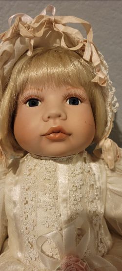Beverly Stoehr AEL 2001 Porcelain w/ Soft Body 17" Doll Lace Dress