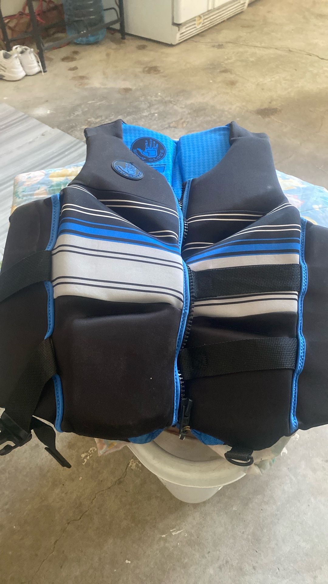 Body Glove Men’s Large Vest