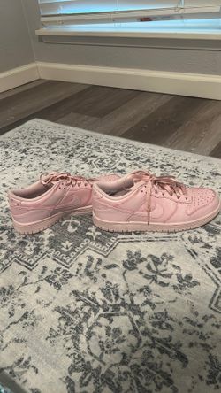 Nike Dunks low prism pink