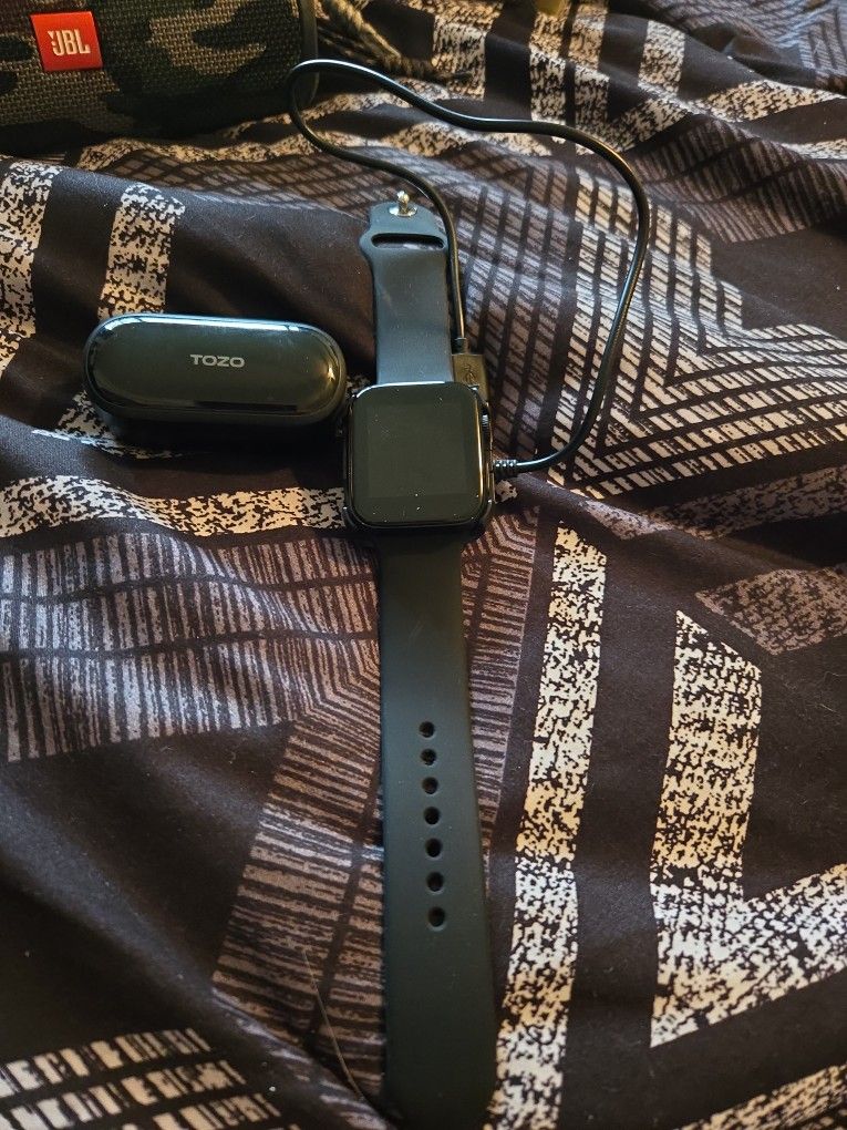 Ear Buds& Smart Watch