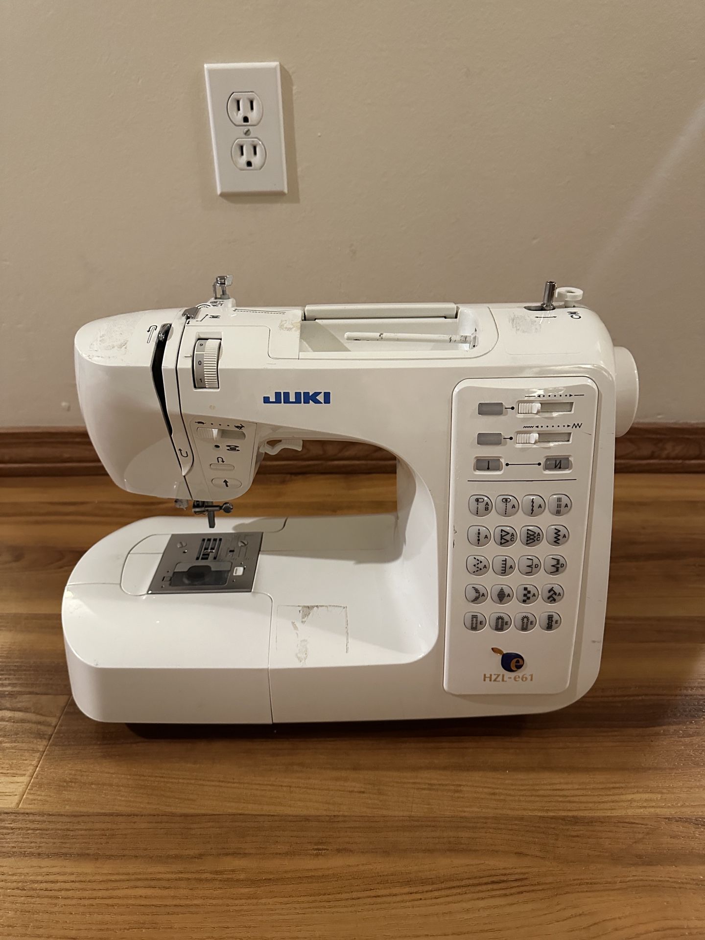 Juki HZL-e61 Sewing Machine For Parts 