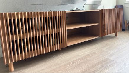 70” Modern TV Stand / Media Console – Walnut Finish – Like New
