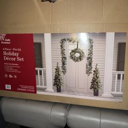 Brand New 6 Piece Set