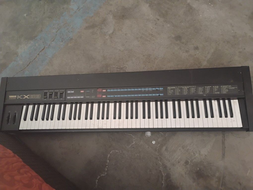It's A Big Ass Keyboard To Yamaha Plays Good